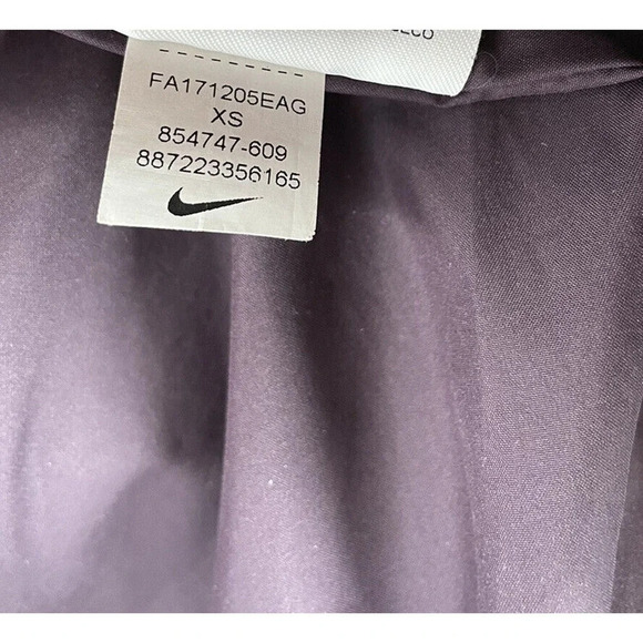 NIKE Women's Bomber Jacket Size XS PrimaLoft Quilted Snap Button 854747-609 Wine - Picture 10 of 11